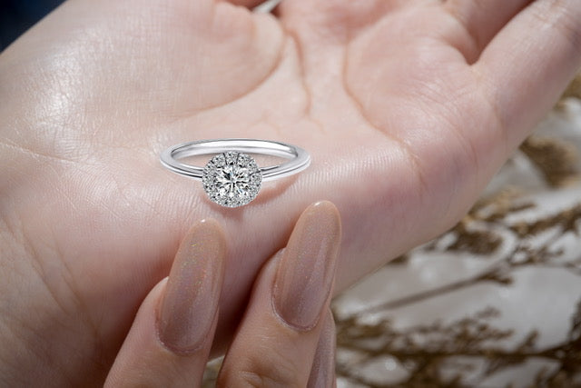 0.30 Carat White Gold Engagement Ring.